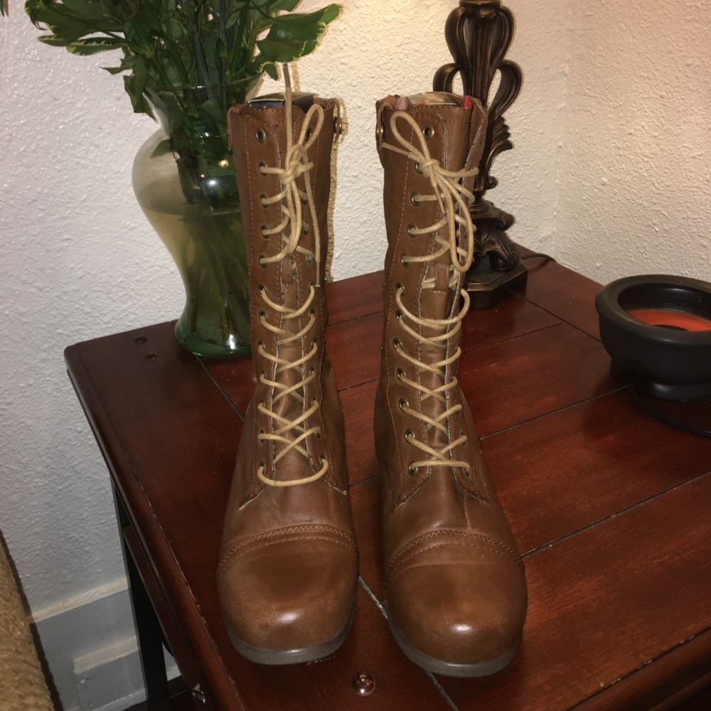 Size 8.5 Forever 21 Brown Combat Boots👢